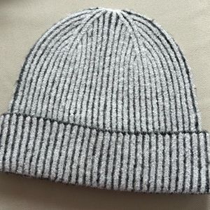Aerie cozie ribbed beanie!
